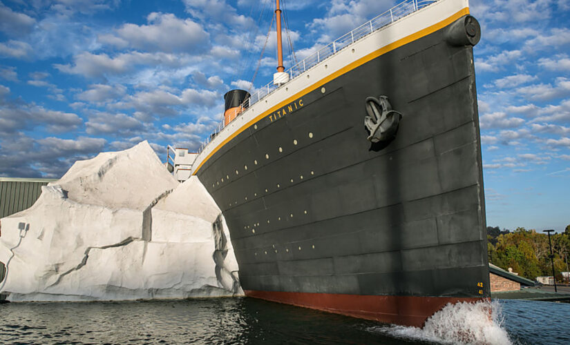 Iceberg wall collapses at Titanic Museum in Tennessee, at least 3 guests hospitalized