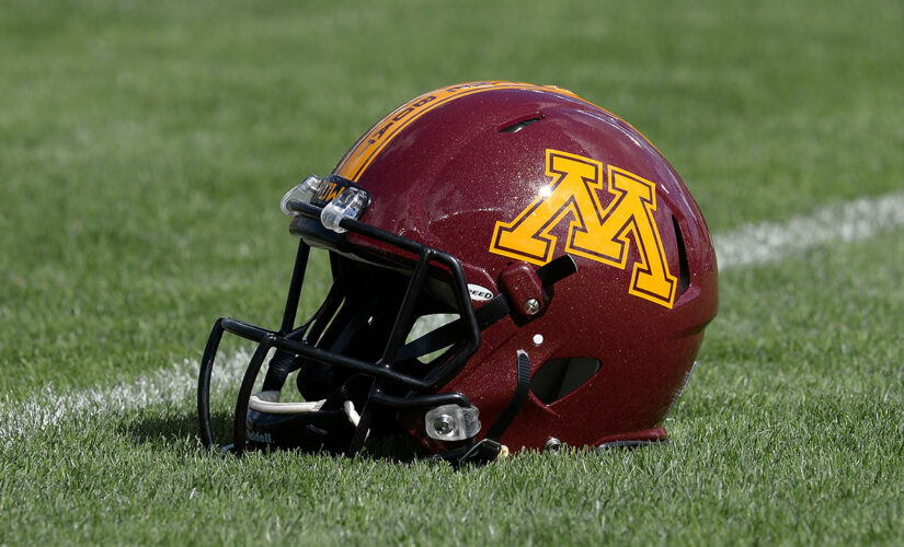 Minnesota Golden Gophers walk-on surprised with scholarship