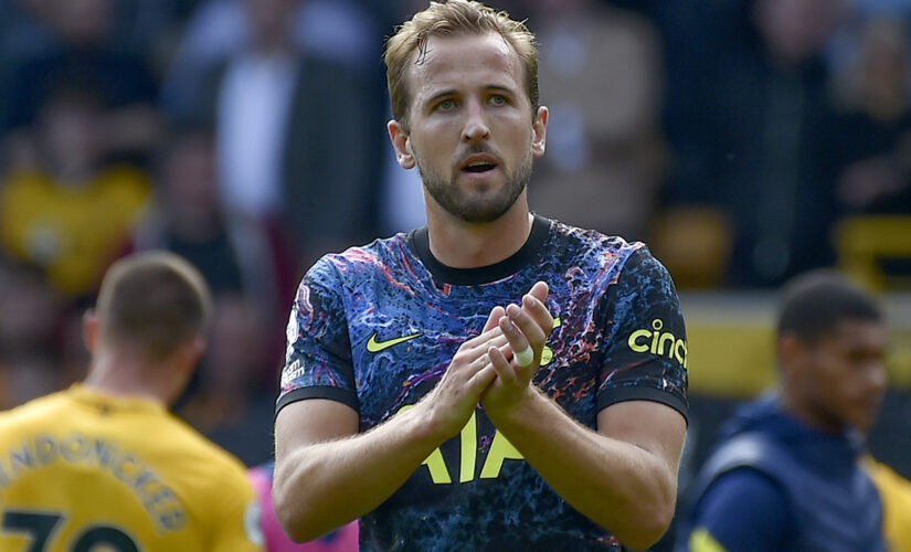 Harry Kane decides to stay at Tottenham amid Manchester City transfer rumors