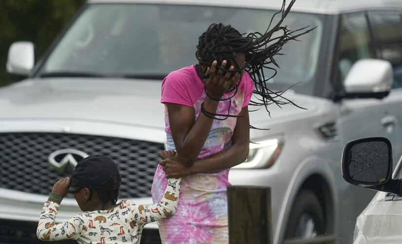 Ida slams Louisiana hospitals brimming with virus patients