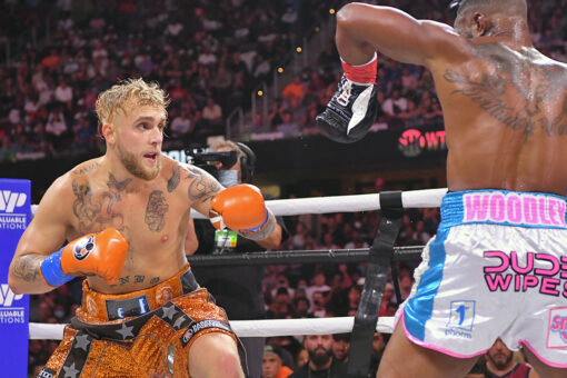 Jake Paul, Tyron Woodley take issue with judges’ scorecards during bout