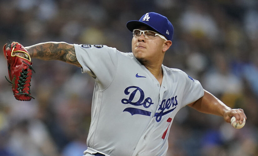 Pollock, Urías lead Dodgers past slumping Padres 5-2