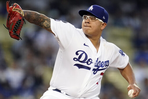 Urías MLB-high 15th W; Dodgers end Braves’ 13-game road run