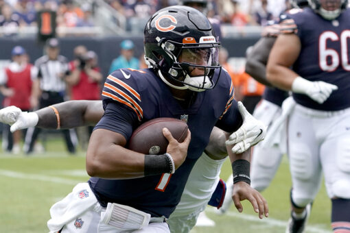 Justin Fields receives support from Bears legend Willie Gault to be Week 1 starter