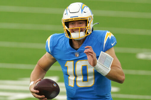 Justin Herbert handling the pressure ‘so easily,’ Chargers’ backup QB says