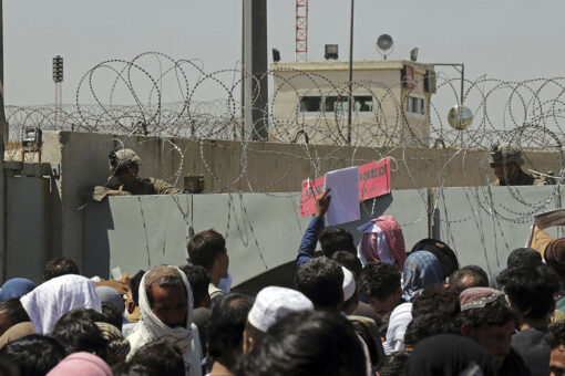 Suicide bombing outside Kabul airport wounds at least 3 US troops hours after US, British terror warnings