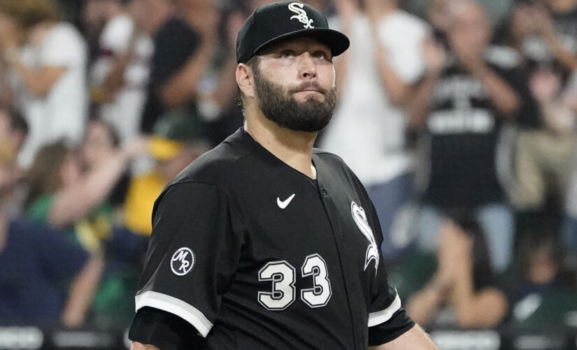 White Sox’s Lance Lynn ejected for tossing belt at ump: ‘Obviously, I hurt his feelings’