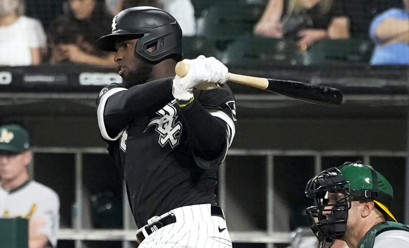 Robert has 3 hits, 2 RBIs to lead White Sox past A’s 3-2