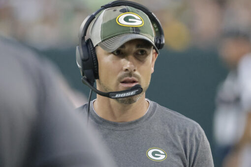 Packers coach Matt LaFleur asks fans to refrain from doing ‘the wave’