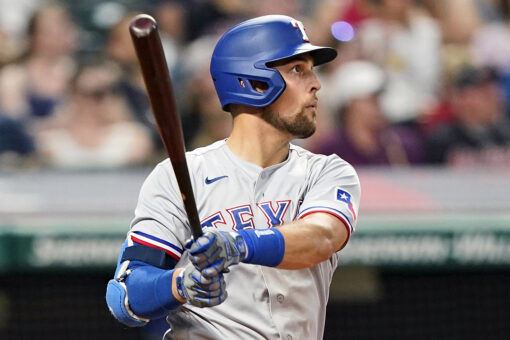 Lowe’s homer, 5 hits, 3 RBIs lead Rangers past Indians 7-3