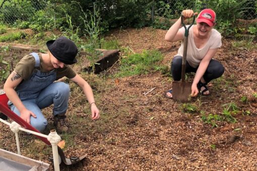 Teacher starts classroom on a lake as outdoor learning grows popular amid COVID-19