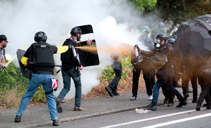 Portland police hands-off strategy during violent political clashes criticized by some, praised by mayor