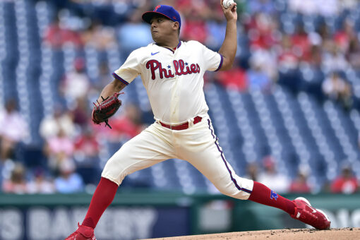 Galvis, Suarez lead Phillies over Arizona for 3rd win in row