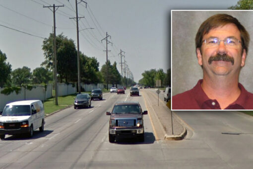Good Samaritan rescues driver who loses control of vehicle on busy road
