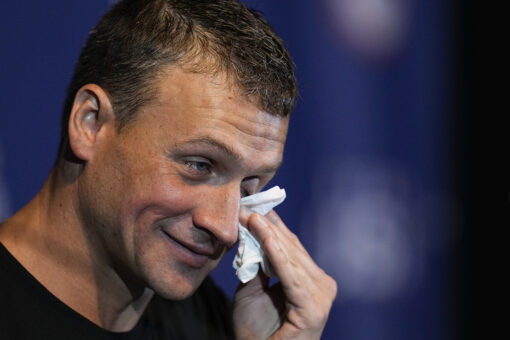 Ryan Lochte undergoes meniscus surgery after apparent water slide accident