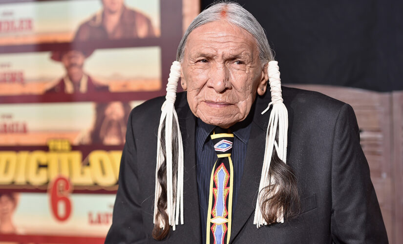 Saginaw Grant, the prolific Native American actor known for ‘Breaking Bad,’ ‘The Lone Ranger,’ dead at 85