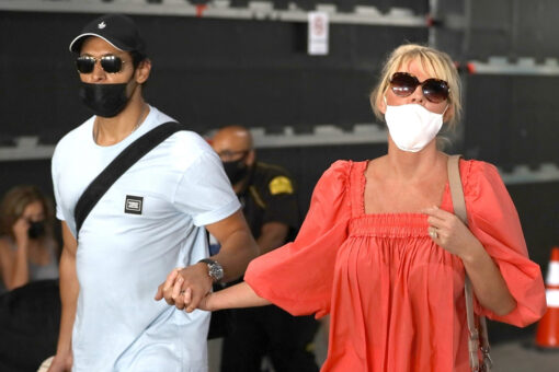 Cuomo’s ex Sandra Lee and fiancé Ben Youcef return to US after politician ousted from office