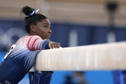 Simone Biles finishes Tokyo Olympics with bronze medal in balance beam