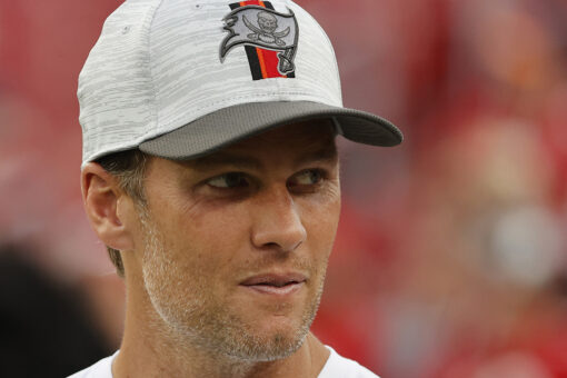 Tom Brady opens up on offseason, rehab from knee surgery: ‘There’s nothing easy about it’