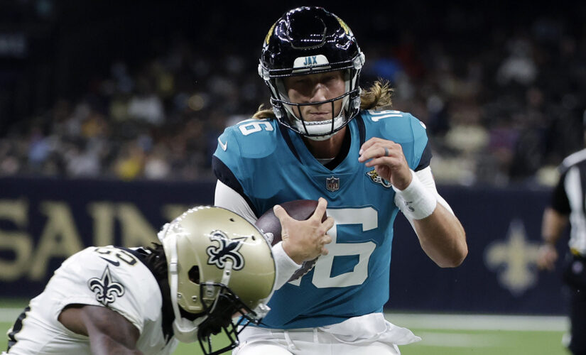 Jaguars offense ‘struggling to get in some rhythm’ after two preseason games, Urban Meyer says