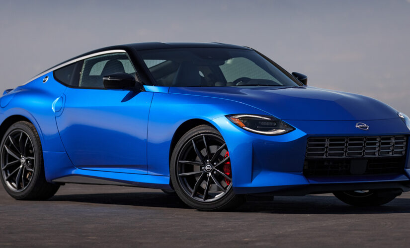 2023 Nissan Z debuts with retromodern style and 400 hp twin-turbo V6