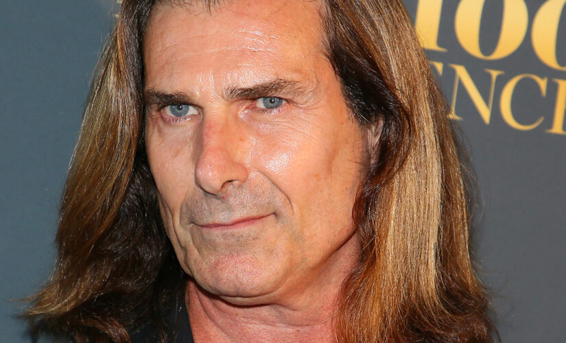 Fabio reveals he sleeps in hyperbaric chamber to avoid aging