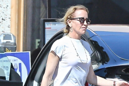 Felicity Huffman grabs takeout food with husband William H. Macy as she tries to make TV comeback