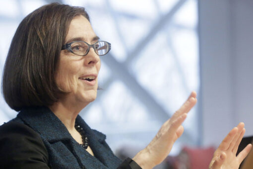 Oregon Gov. announces statewide outdoor mask mandate outdoors regardless of vaccination status