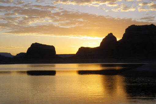 California father drowns at Lake Powell after saving his child