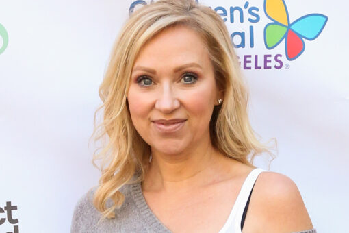 Former Disney star Leigh-Allyn Baker’s anti-mask speech raises ruckus at school board meeting: report