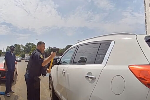 Ohio police save baby from hot car after mom locked herself out