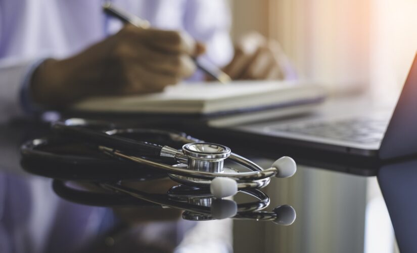 Pediatrics group urges FDA OK of COVID-19 vaccines in younger kids