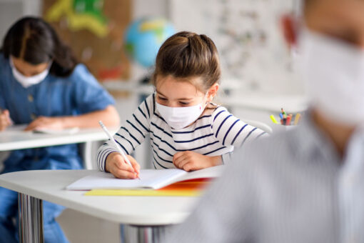 Over 121,000 new pediatric COVID-19 cases reported over week span
