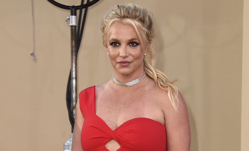 Britney Spears shares more topless pics, quotes ex Justin Timberlake in latest Instagram spree