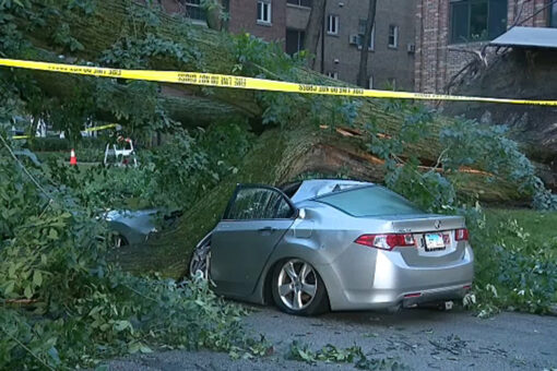 Midwest ravaged by more storms, leaving hundreds of thousands without power