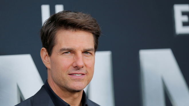 Tom Cruise lands helicopter in UK family’s garden, takes them for a ride: ‘It was surreal’