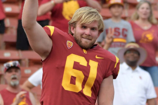 Jake Olson, former USC long snapper who is blind, thanks Clay Helton in touching tweet