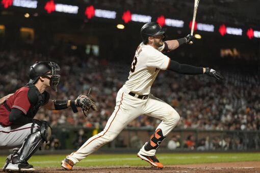 Bryant’s sacrifice fly lifts Giants to win No 104