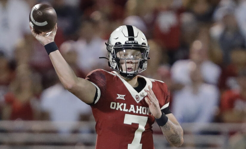 Oklahoma’s Spencer Rattler brushes off boos, calls to put backup in: ‘I don’t worry about that at all’