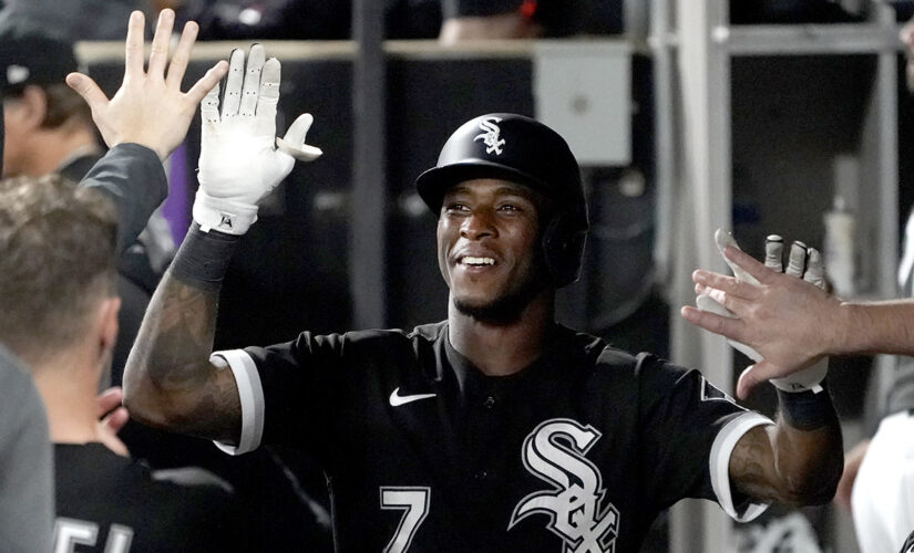 White Sox SS Tim Anderson suspended for contact with umpire