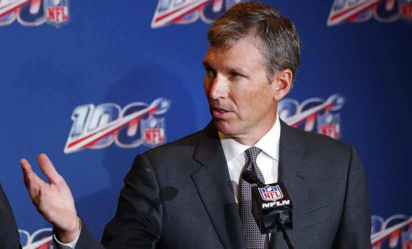 NFL urges players, team staff to report COVID-19 symptoms