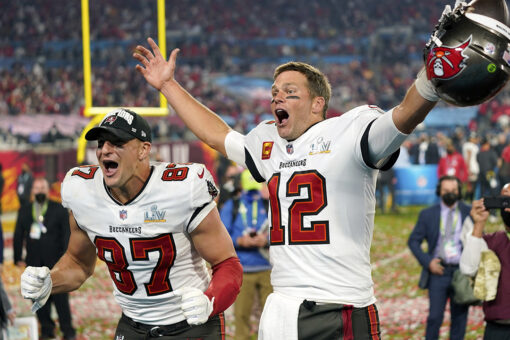 Rob Gronkowski will retire once Tom Brady does, his brother Chis says