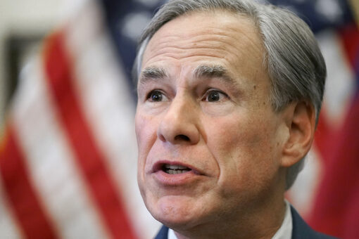 Abbott vows to hire horseback border agents if Biden fires them, says president ‘in dereliction of duty’