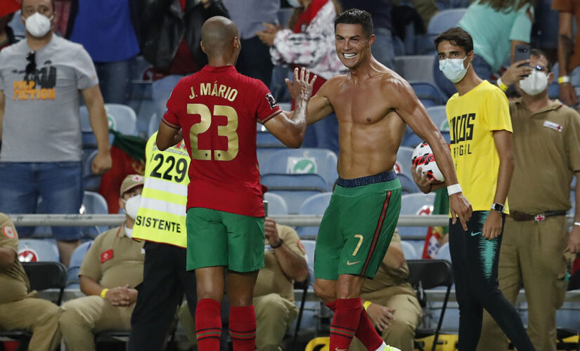 Ronaldo becomes highest scoring man in international soccer