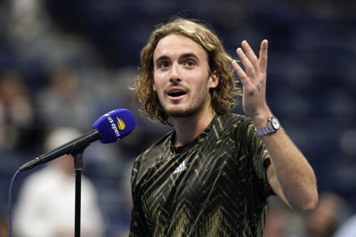 Stefanos Tsitsipas takes another long bathroom break at US Open, players call for rule change