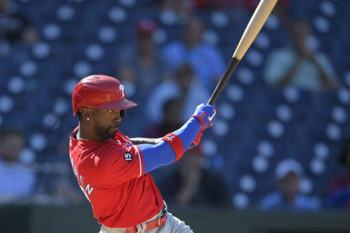 Phillies rally past Nationals 7-6, complete series sweep