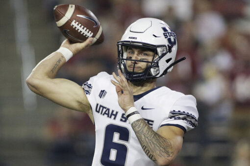Bonner’s late TD pass lifts Utah St. over Washington St.