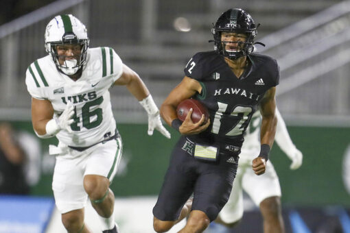 Cordeiro, Parson help Hawaii beat Portland State 49-35