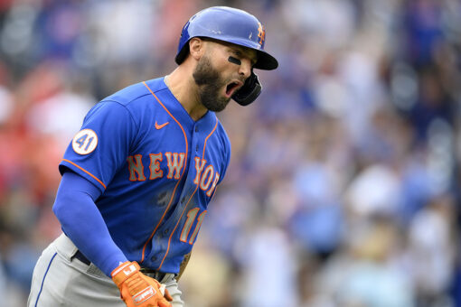 Báez 4 for 4, Pillar slam, Mets hit 4 HRs to beat Nats 13-6