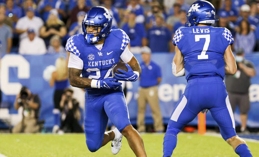 Rodriguez’s 3 TDs help Kentucky hold off Missouri 35-28